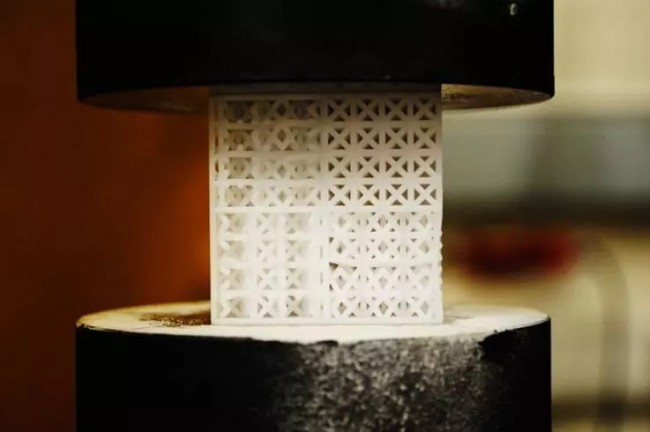 3D打印坚固轻质材料有哪些？